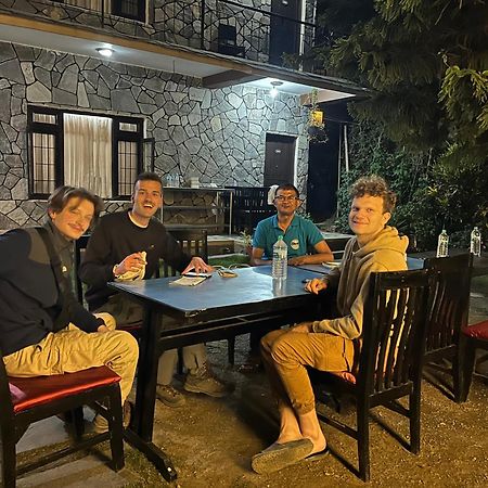 Trekkers Lodge Pokhara Bagian luar foto