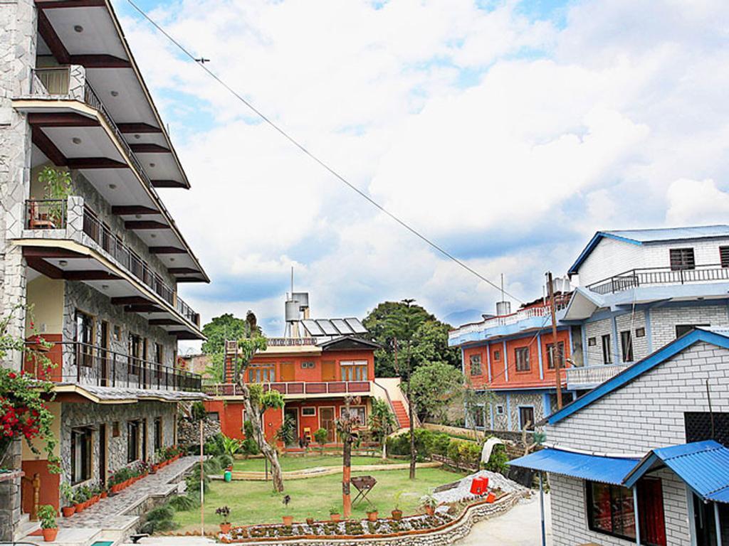 Trekkers Lodge Pokhara Bagian luar foto