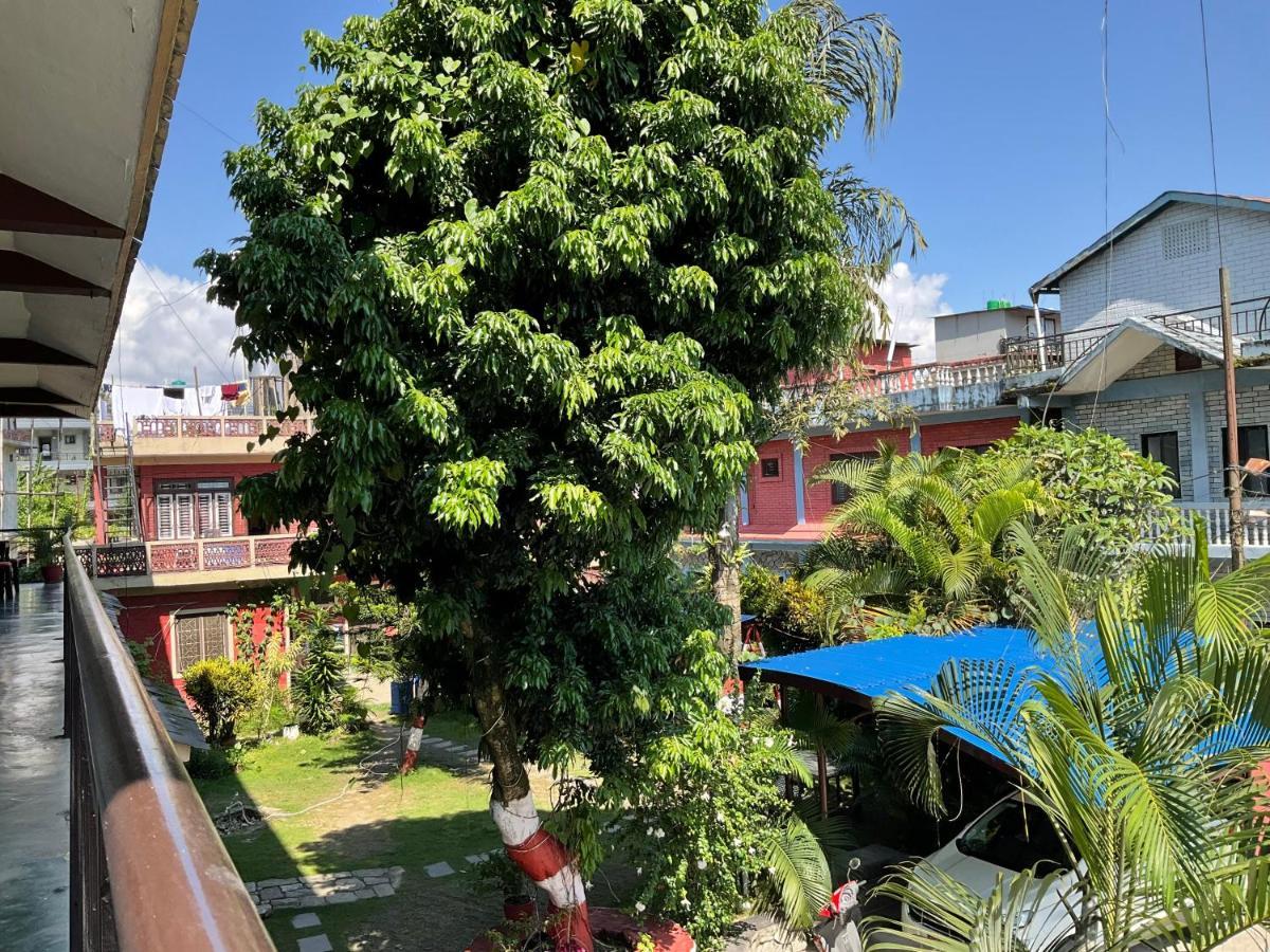 Trekkers Lodge Pokhara Bagian luar foto