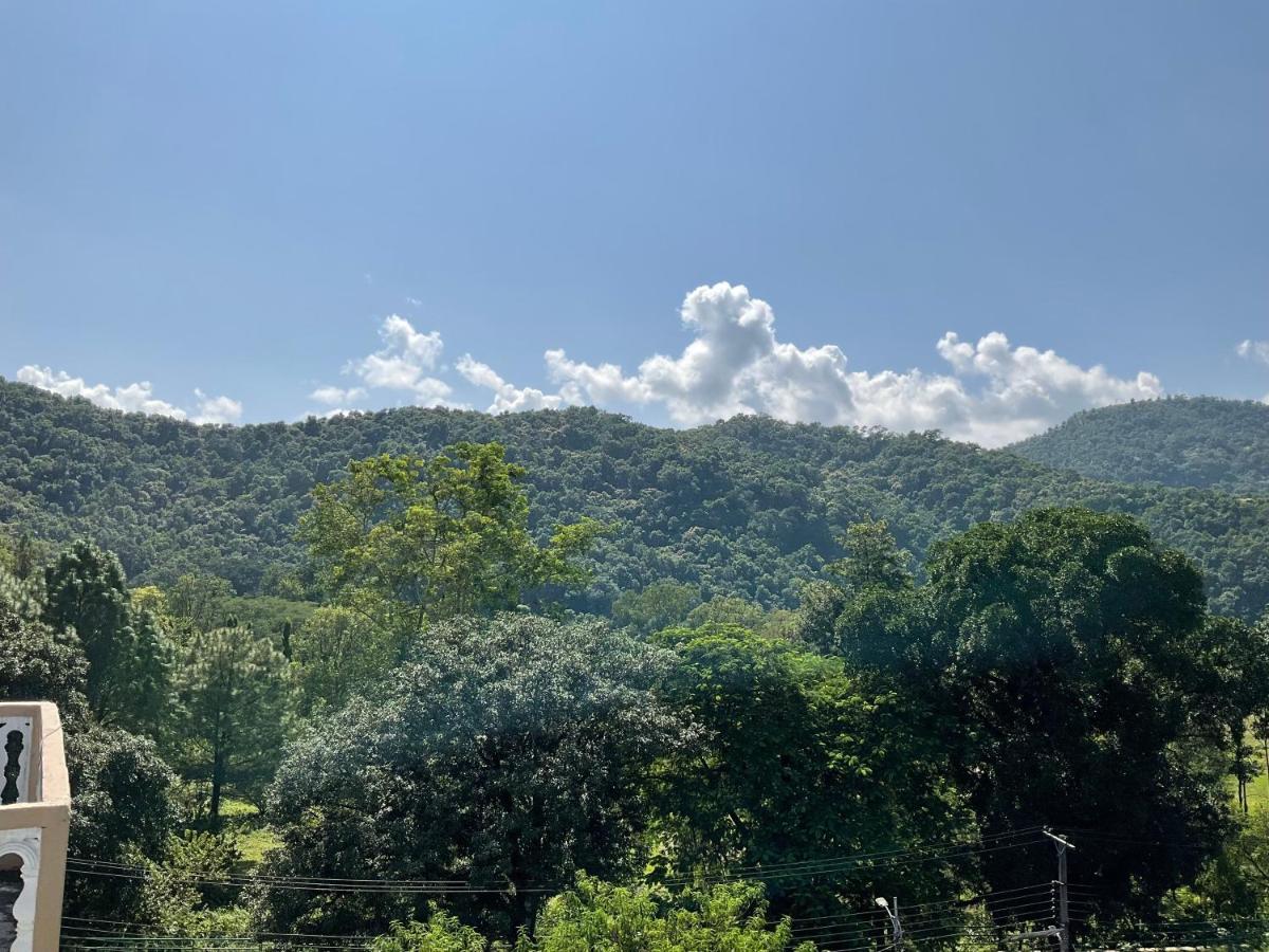 Trekkers Lodge Pokhara Bagian luar foto