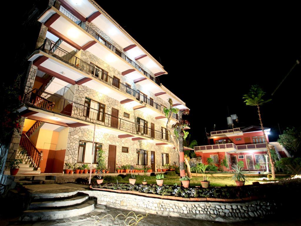 Trekkers Lodge Pokhara Bagian luar foto