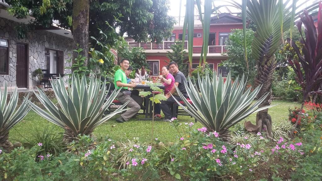 Trekkers Lodge Pokhara Bagian luar foto