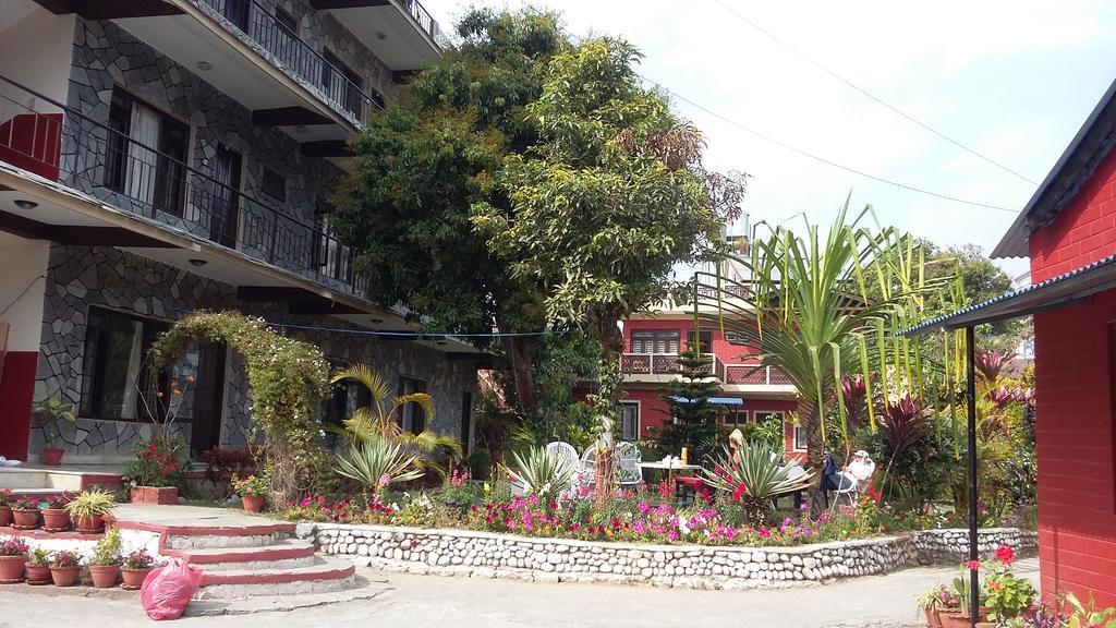 Trekkers Lodge Pokhara Bagian luar foto