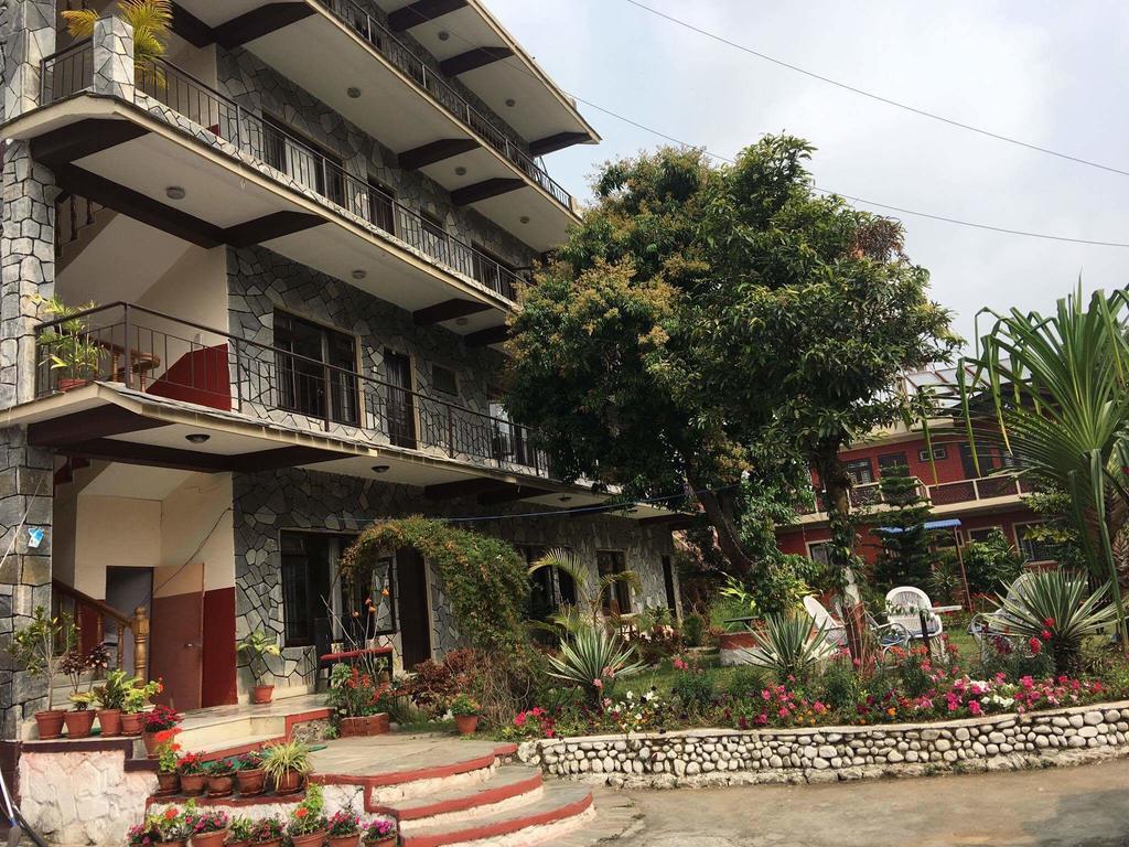Trekkers Lodge Pokhara Bagian luar foto