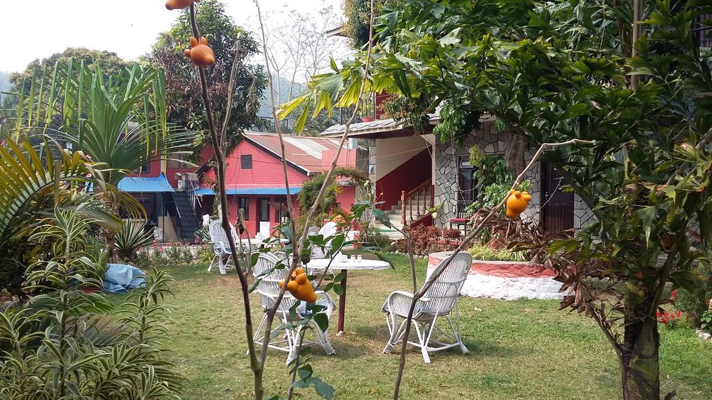 Trekkers Lodge Pokhara Bagian luar foto