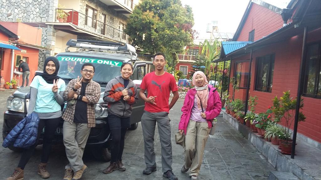 Trekkers Lodge Pokhara Bagian luar foto