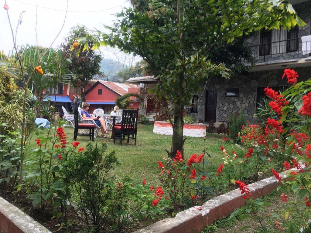 Trekkers Lodge Pokhara Bagian luar foto
