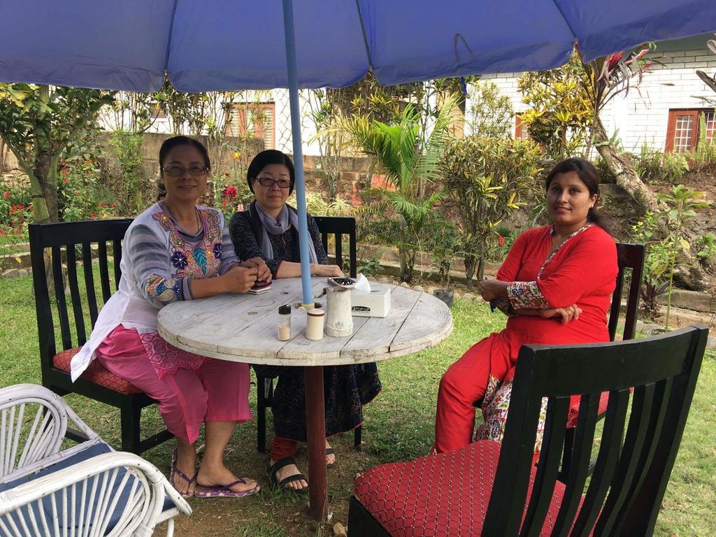 Trekkers Lodge Pokhara Bagian luar foto