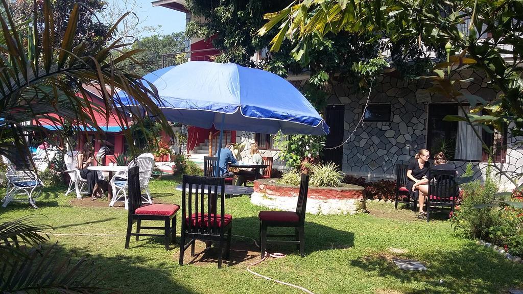Trekkers Lodge Pokhara Bagian luar foto
