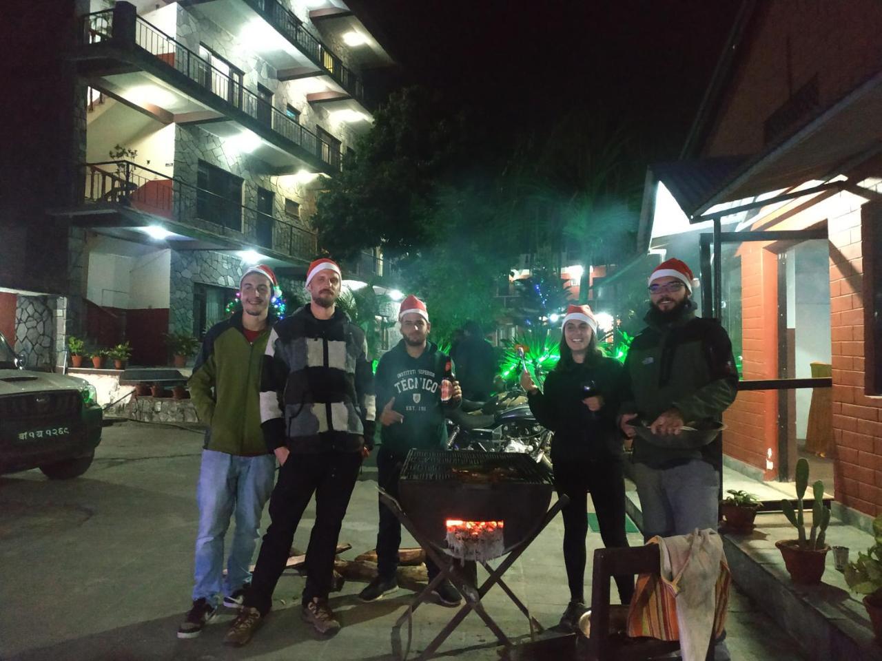 Trekkers Lodge Pokhara Bagian luar foto