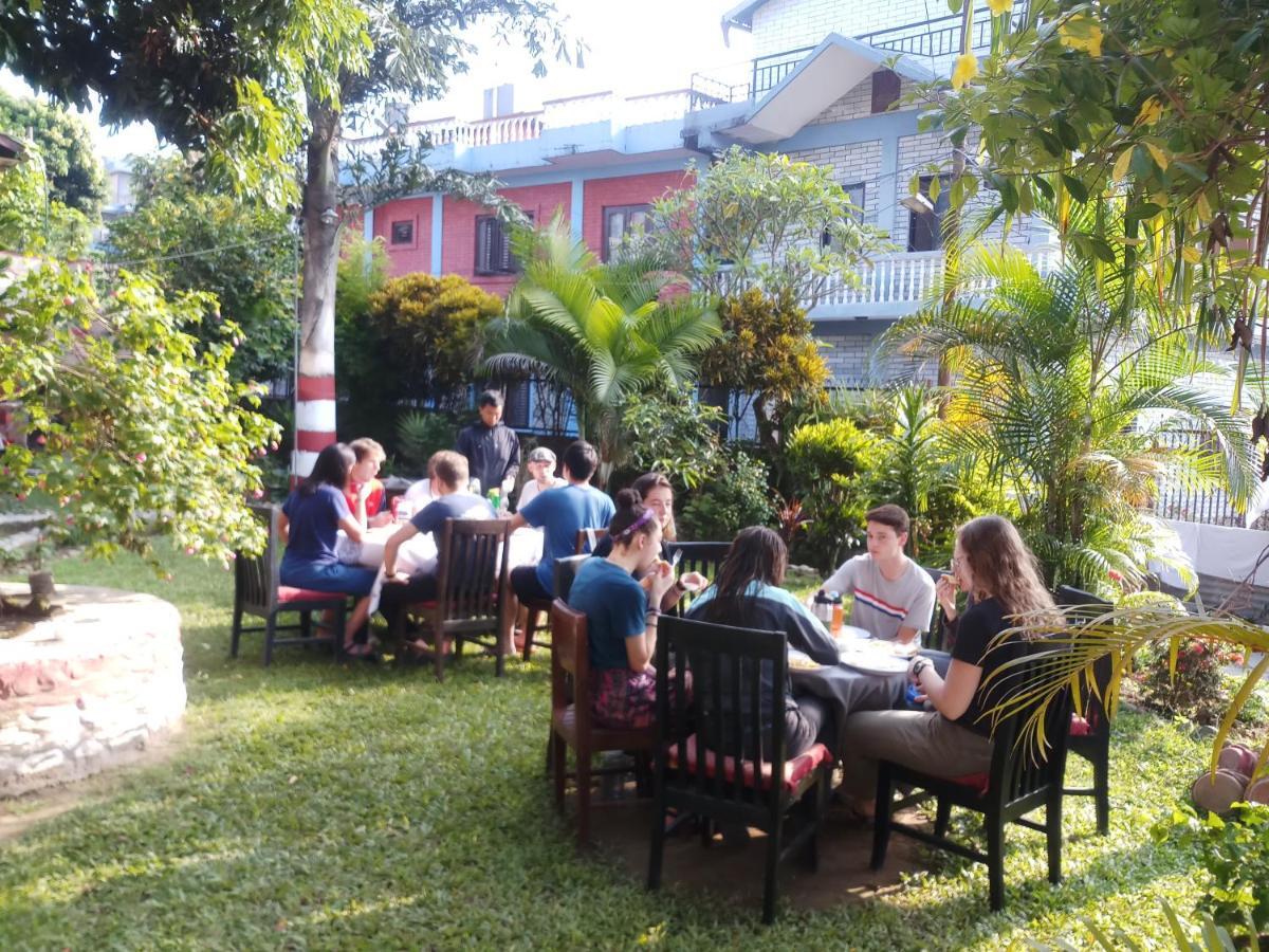 Trekkers Lodge Pokhara Bagian luar foto